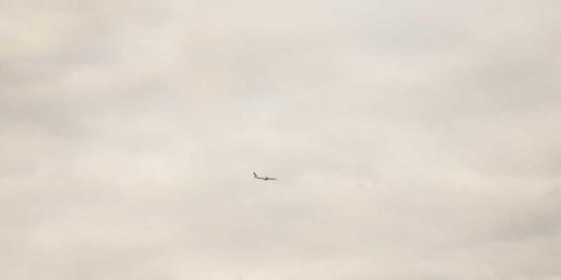 宝宝学饮杯进阶全攻略：从鸭嘴杯到吸管杯的智慧过渡与龋齿预防